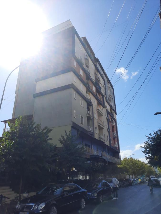 Sleepin Shkoder Apartment Exterior photo